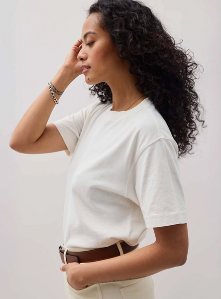 Nina Tee -- Bone